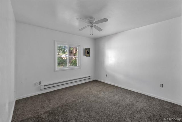 5720 Huron Street, Dearborn Heights, MI 48125