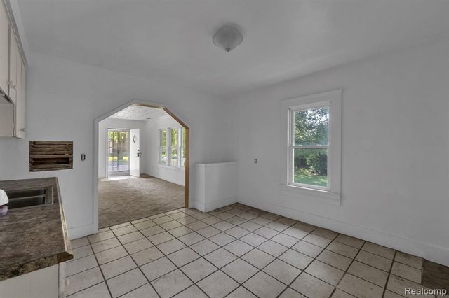 5720 Huron Street, Dearborn Heights, MI 48125