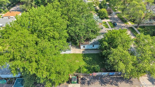 5720 Huron Street, Dearborn Heights, MI 48125