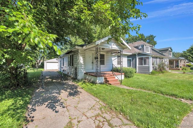 5720 Huron Street, Dearborn Heights, MI 48125