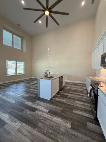 1318 Johnson Bend 1, Weatherford, TX 76088