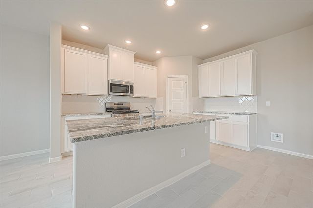 2923 Copper Falls Drive, Iowa Colony, TX 77583