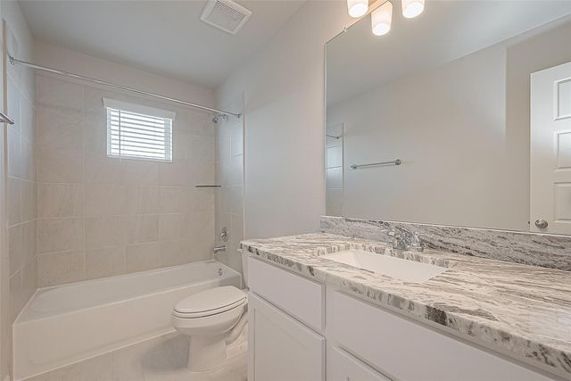 2923 Copper Falls Drive, Iowa Colony, TX 77583