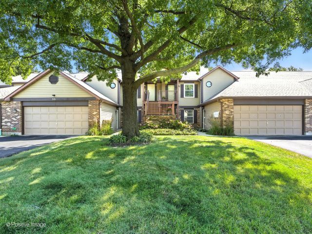 383 Sandhurst Circle 4, Glen Ellyn, IL 60137