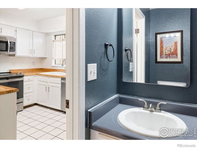 11951 E Kepner Drive, Aurora, CO 80012