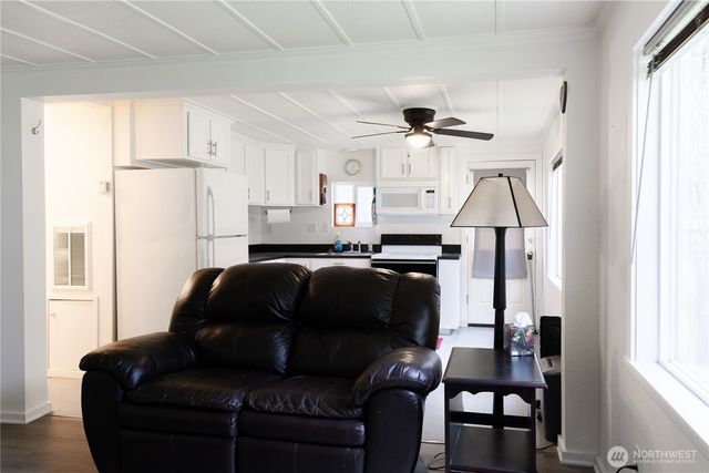 8611 Deodar Court SE, Yelm, WA 98597