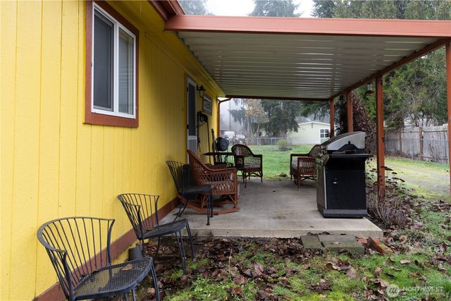 8611 Deodar Court SE, Yelm, WA 98597