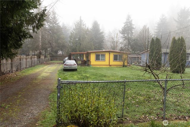 8611 Deodar Court SE, Yelm, WA 98597