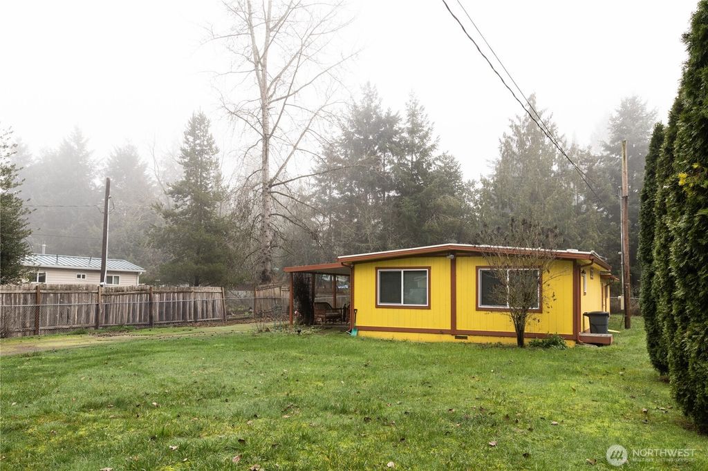 8611 Deodar Court SE, Yelm, WA 98597