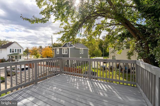 2842 BELAIR PL NE, Washington, DC 20018