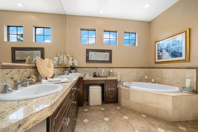 9 Via Haciendas, Rancho Mirage, CA 92270