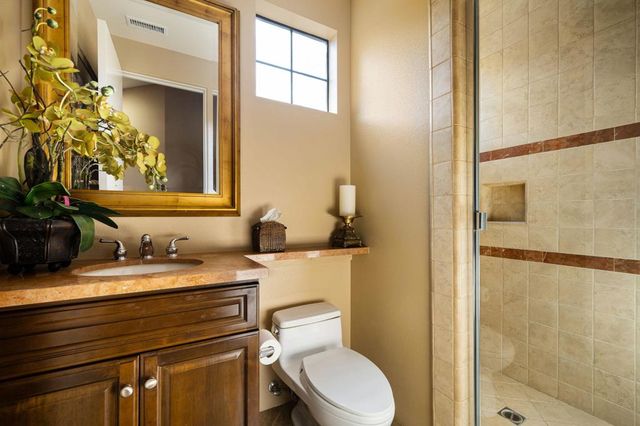 9 Via Haciendas, Rancho Mirage, CA 92270