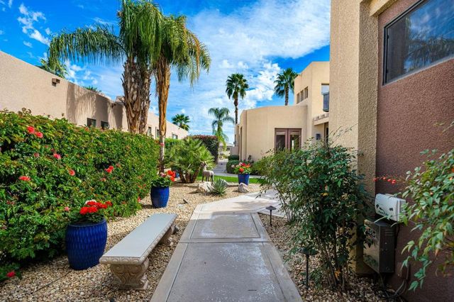 9 Via Haciendas, Rancho Mirage, CA 92270