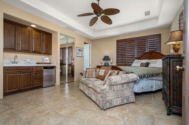 9 Via Haciendas, Rancho Mirage, CA 92270