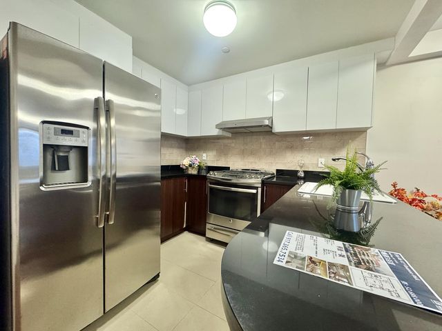 13646 41st Ave Unit 2A, New York City, NY 11355