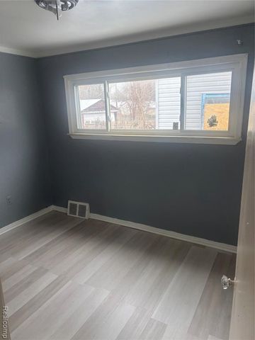 20246 Helen Street, Detroit, MI 48234