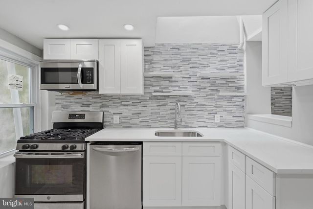 937 W LOMBARD ST, Baltimore, MD 21223
