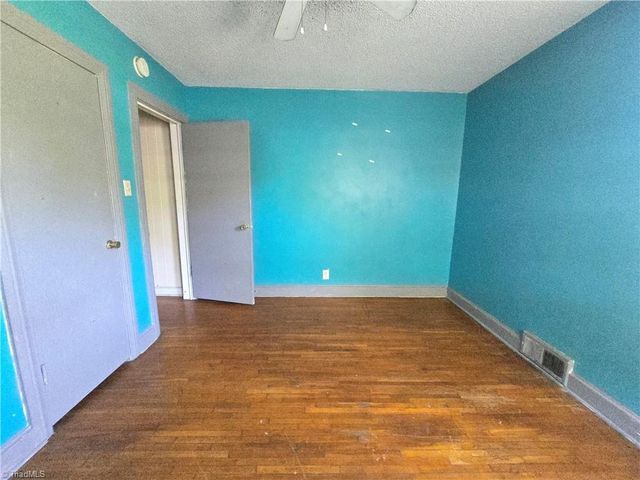 4013 Avera Avenue, Winston-salem, NC 27106