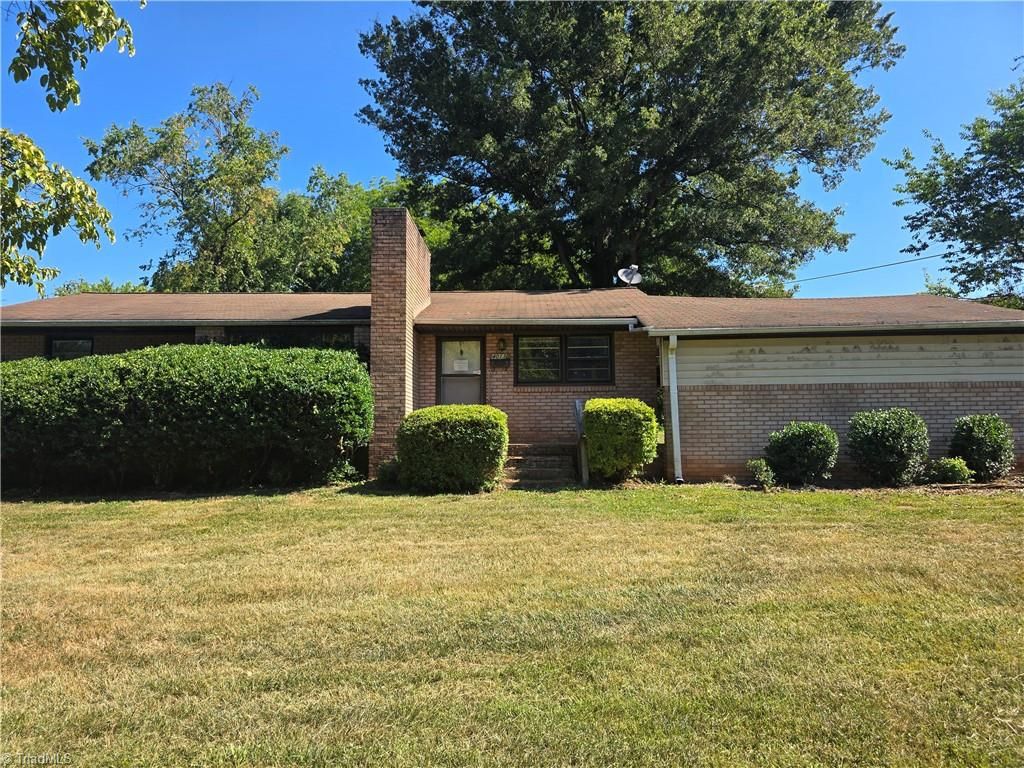 4013 Avera Avenue, Winston-salem, NC 27106