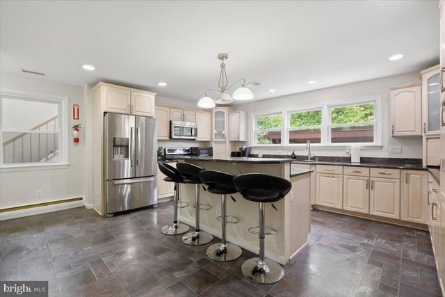 2617 N STEVENS ST, Alexandria, VA 22311