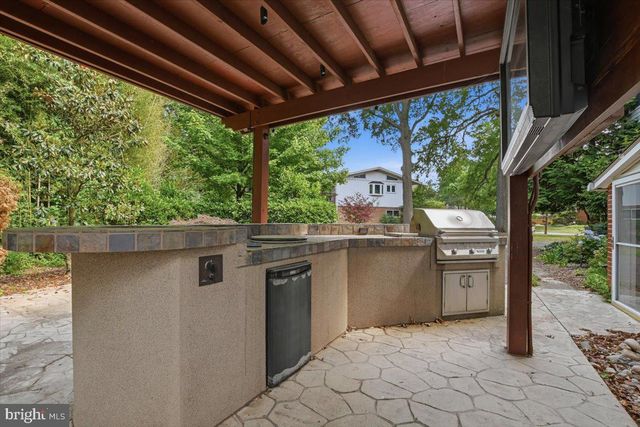 2617 N STEVENS ST, Alexandria, VA 22311