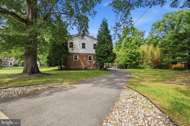2617 N STEVENS ST, Alexandria, VA 22311