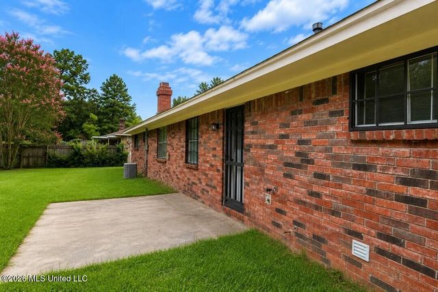 2056 Monaco Street, Jackson, MS 39204