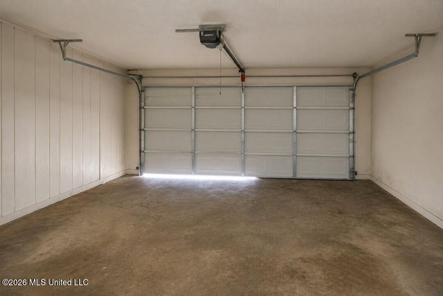 2056 Monaco Street, Jackson, MS 39204