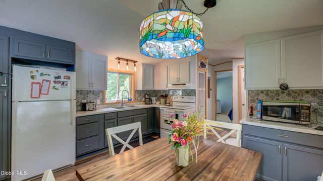 269 River Road, Benson, NY 12134