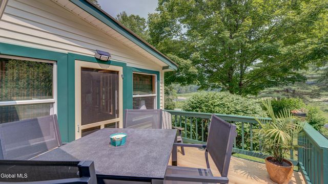 269 River Road, Benson, NY 12134