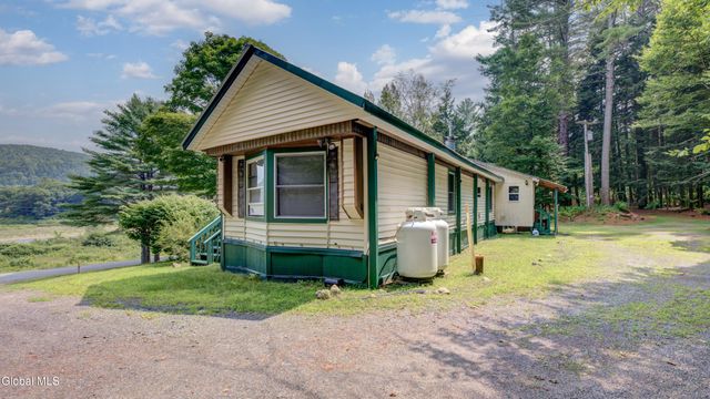 269 River Road, Benson, NY 12134