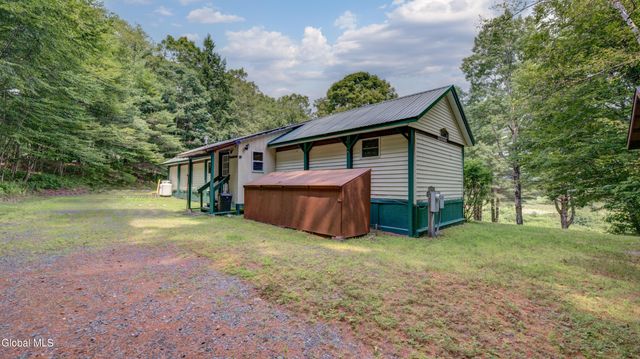 269 River Road, Benson, NY 12134