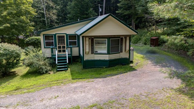 269 River Road, Benson, NY 12134