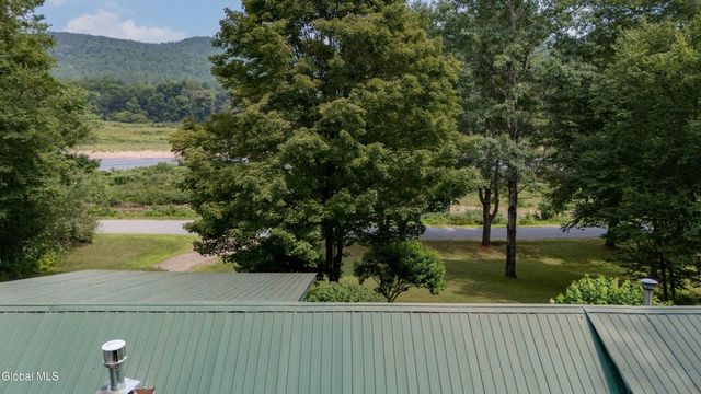 269 River Road, Benson, NY 12134