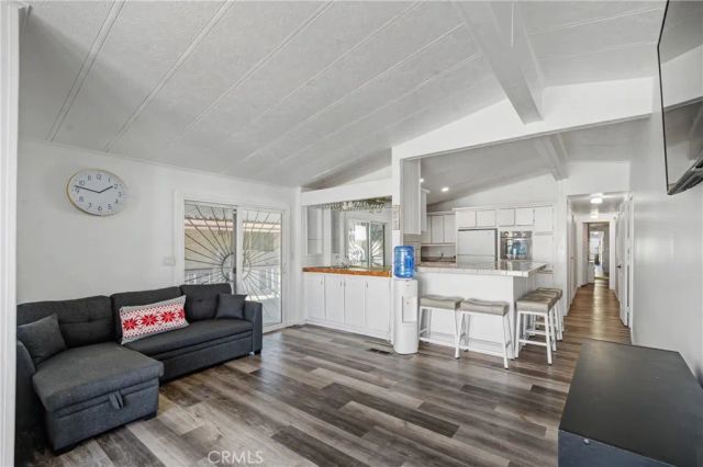 15831 Olden 37, Sylmar, CA 91342