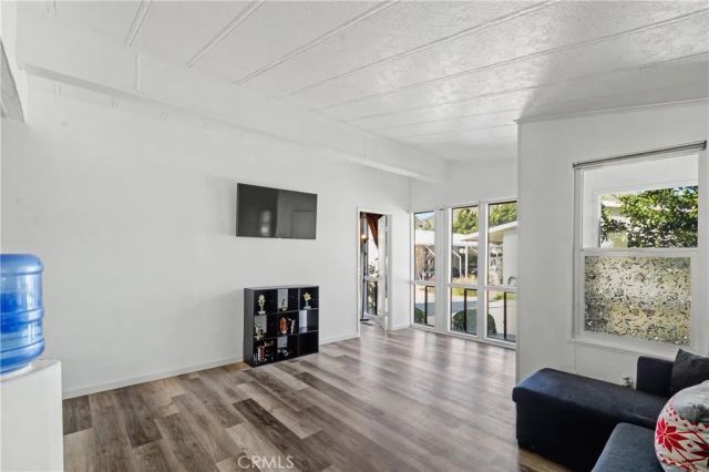 15831 Olden 37, Sylmar, CA 91342