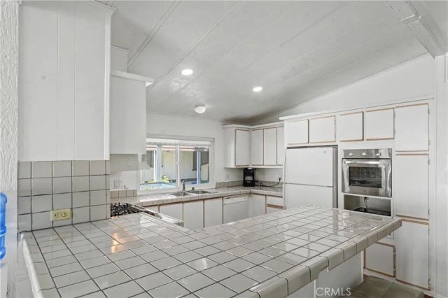 15831 Olden 37, Sylmar, CA 91342