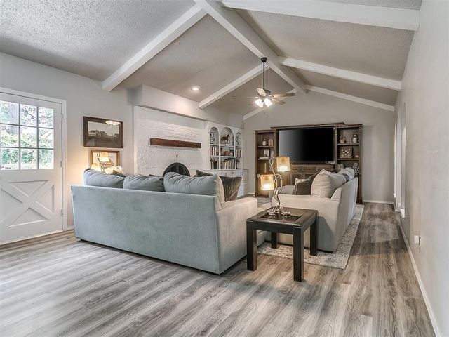 11212 NW 112th Street, Yukon, OK 73099