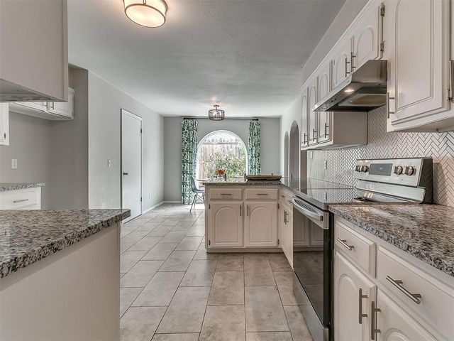 11212 NW 112th Street, Yukon, OK 73099