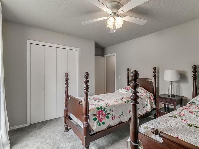 11212 NW 112th Street, Yukon, OK 73099