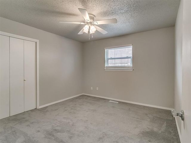 11212 NW 112th Street, Yukon, OK 73099
