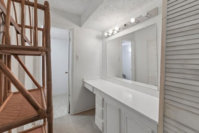717 Towne House Lane, Richardson, TX 75081