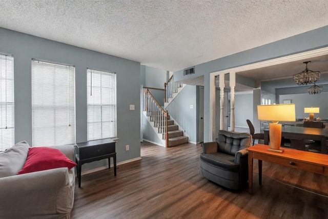 717 Towne House Lane, Richardson, TX 75081