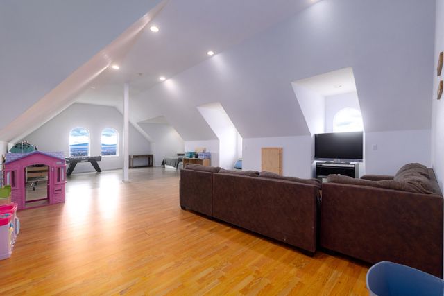 8131 Markgraf Lane, Klamath Falls, OR 97603