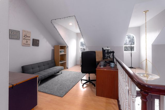 8131 Markgraf Lane, Klamath Falls, OR 97603