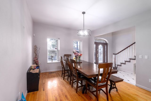 8131 Markgraf Lane, Klamath Falls, OR 97603