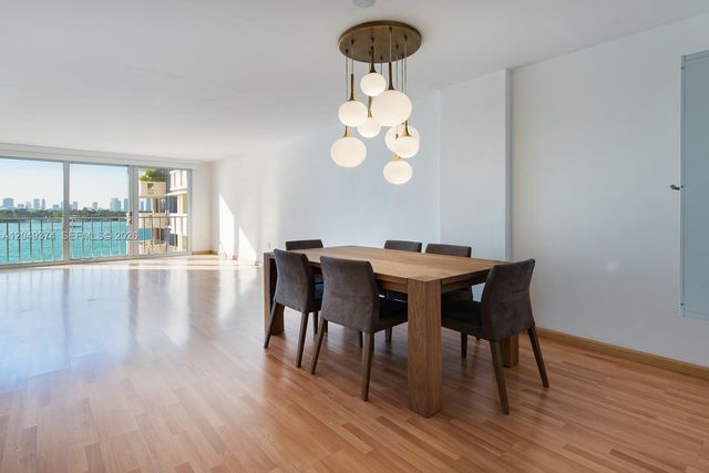 800 W Ave 631 631, Miami Beach, FL 33139