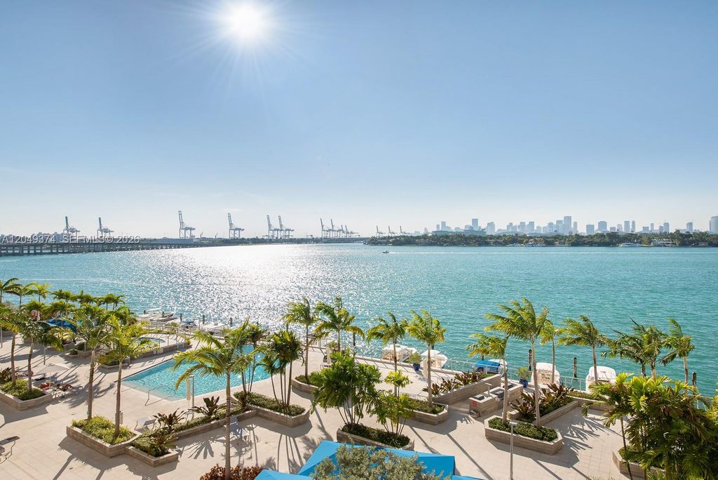 800 W Ave 631 631, Miami Beach, FL 33139