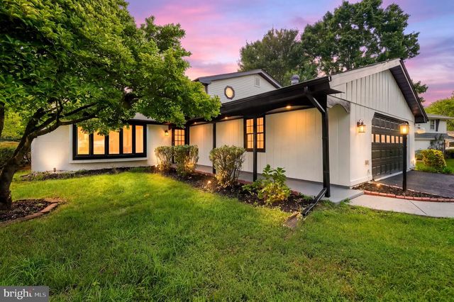 5202 CAROLINE CIR, Waldorf, MD 20601