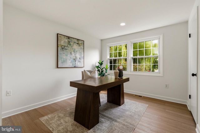5202 CAROLINE CIR, Waldorf, MD 20601